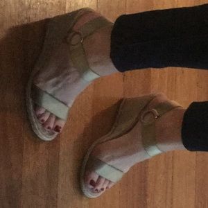 Lauren Ralph Lauren Gold Wedge Espadrilles - 7.5